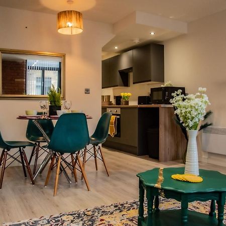 Bv Lush Apartment At Conditioning House Bradford Bradford  Exterior photo