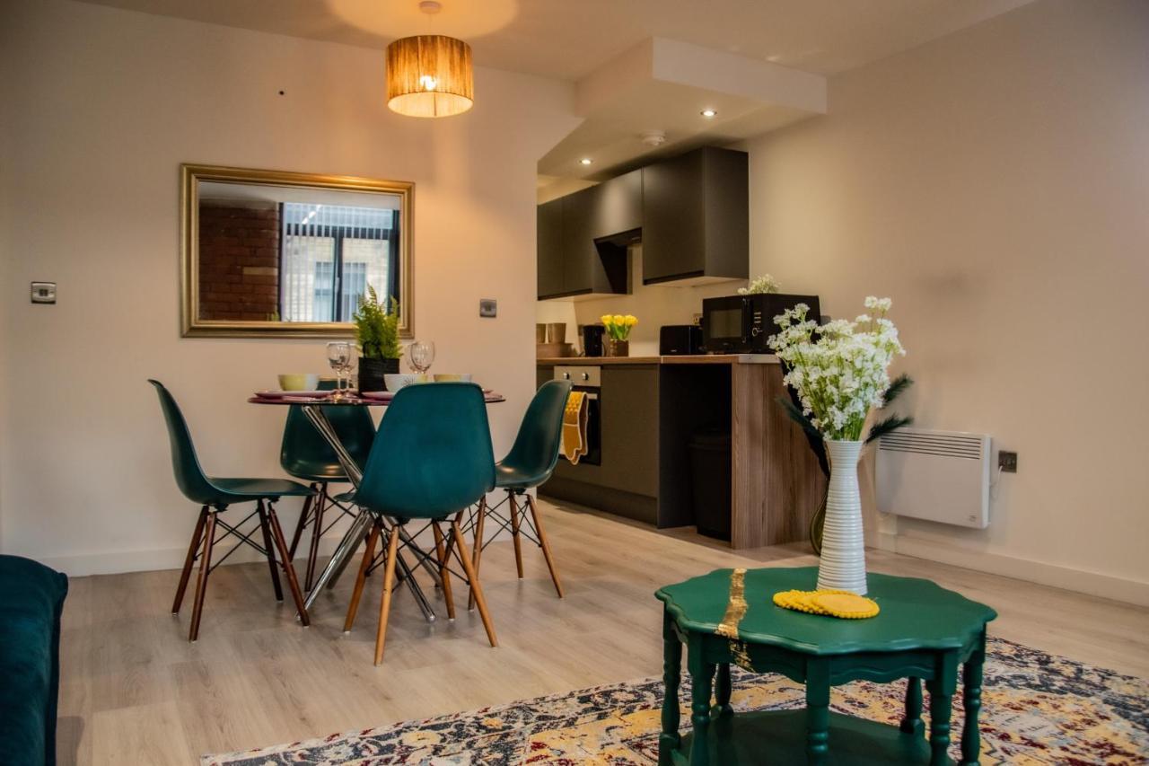 Bv Lush Apartment At Conditioning House Bradford Bradford  Exterior photo