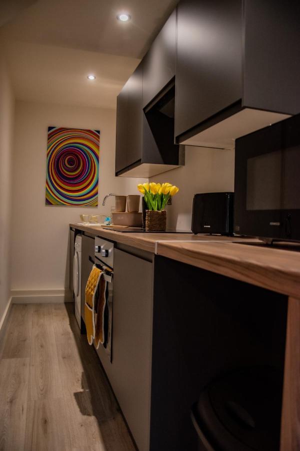 Bv Lush Apartment At Conditioning House Bradford Bradford  Exterior photo